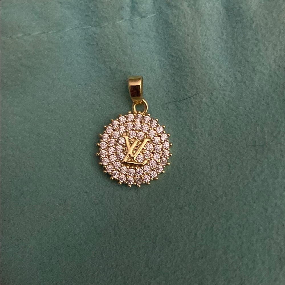 💛 Dainty Gold Pendant with Swarovski Crystals 💛